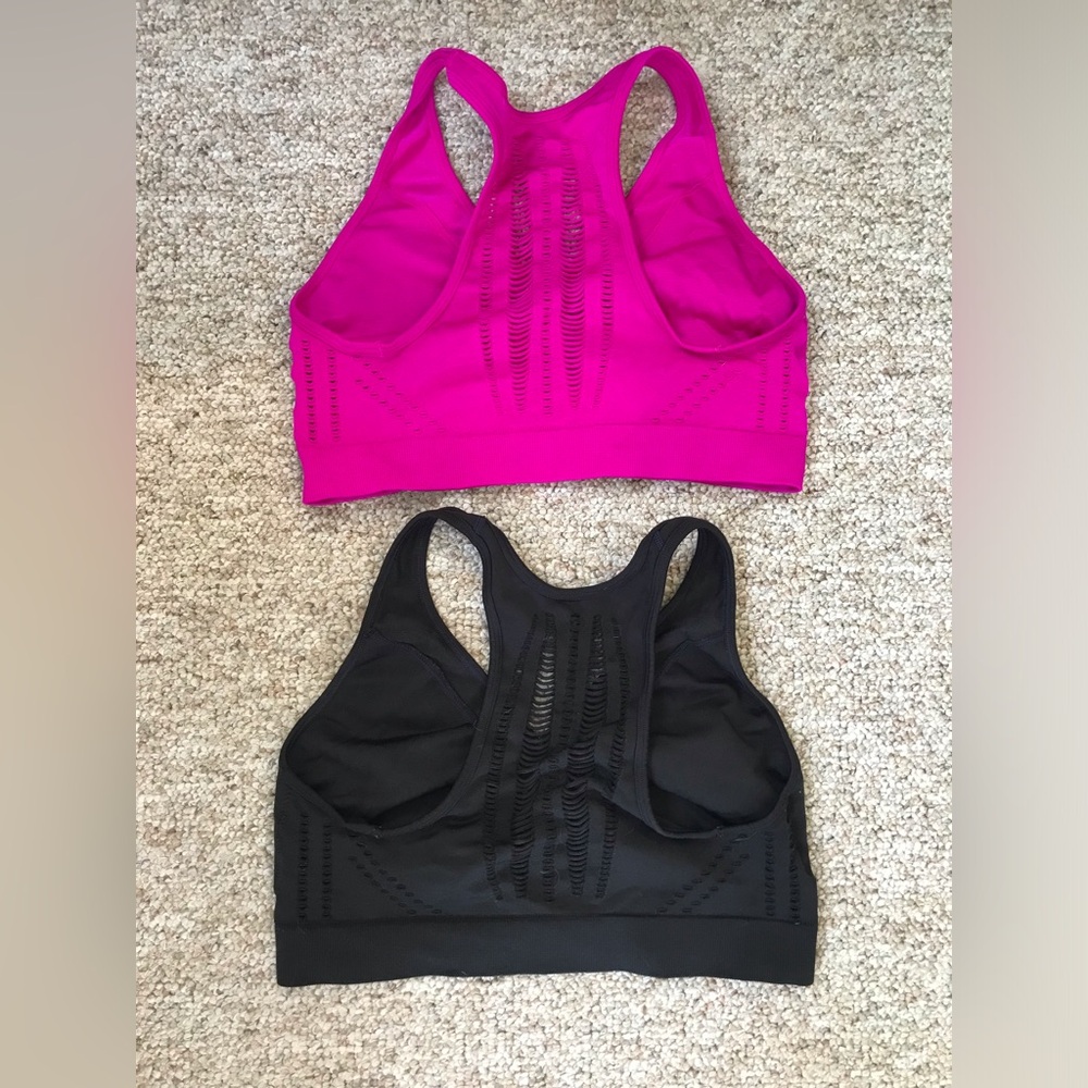Victoria’s Secret sports bra PINK OR BLACK